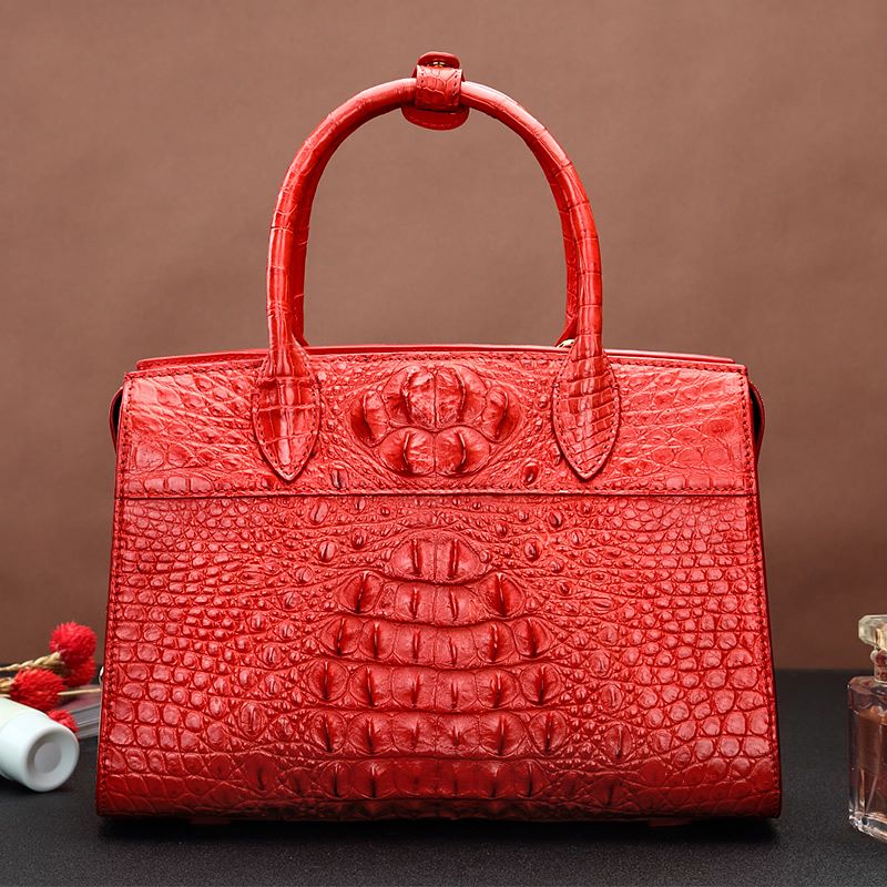 Advantages and Disadvantages of Bags with Crocodile Leather