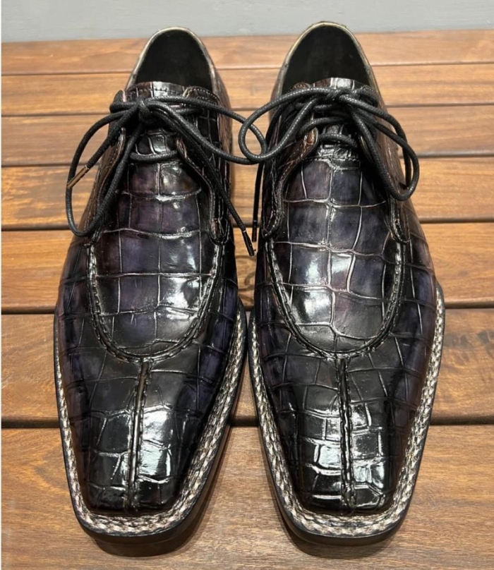 Classic Alligator Leather Lace Up Derby Shoes-Details